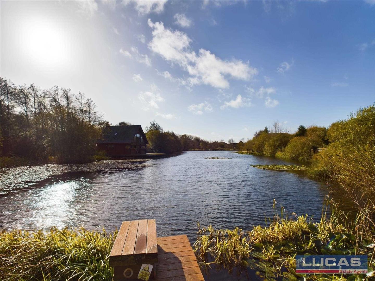 Anglesey Lakeside Lodges, Llandegfan
